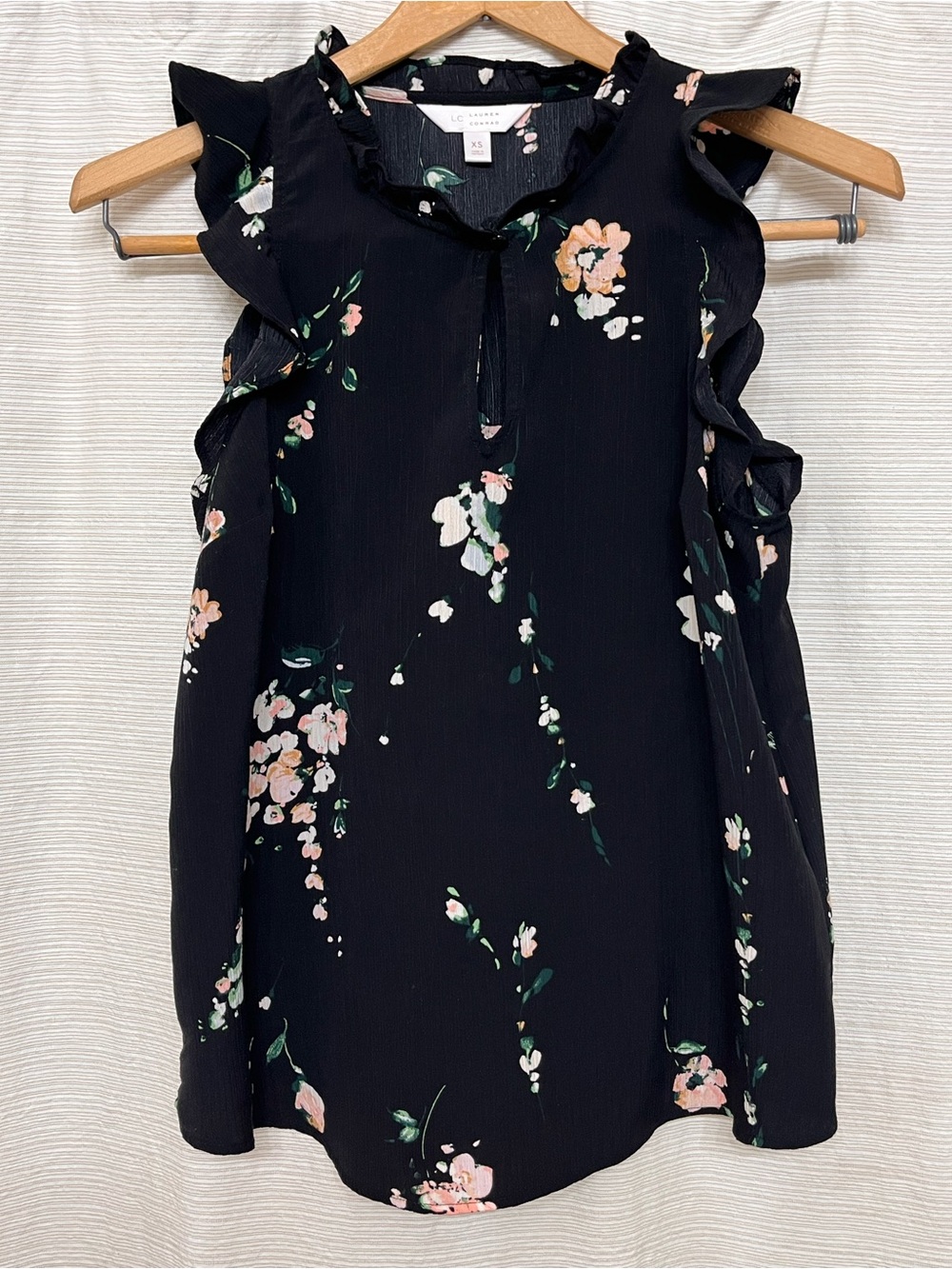 LC Lauren Conrad Black Floral Ruffle Sleeve Blouse